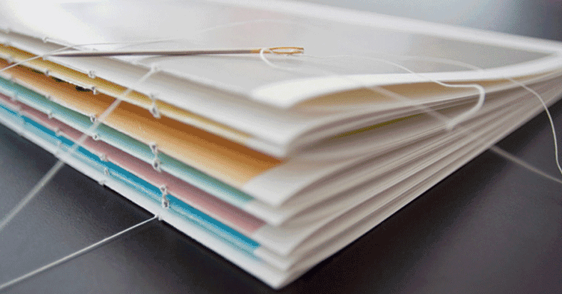 頁(yè)數(shù)較多的企業(yè)畫(huà)冊(cè)印刷品適用鎖線膠裝  第1張